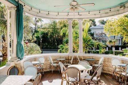 Deluxe Queen At The Curry Mansion - Parking & Heated Pool! Key West Zewnętrze zdjęcie