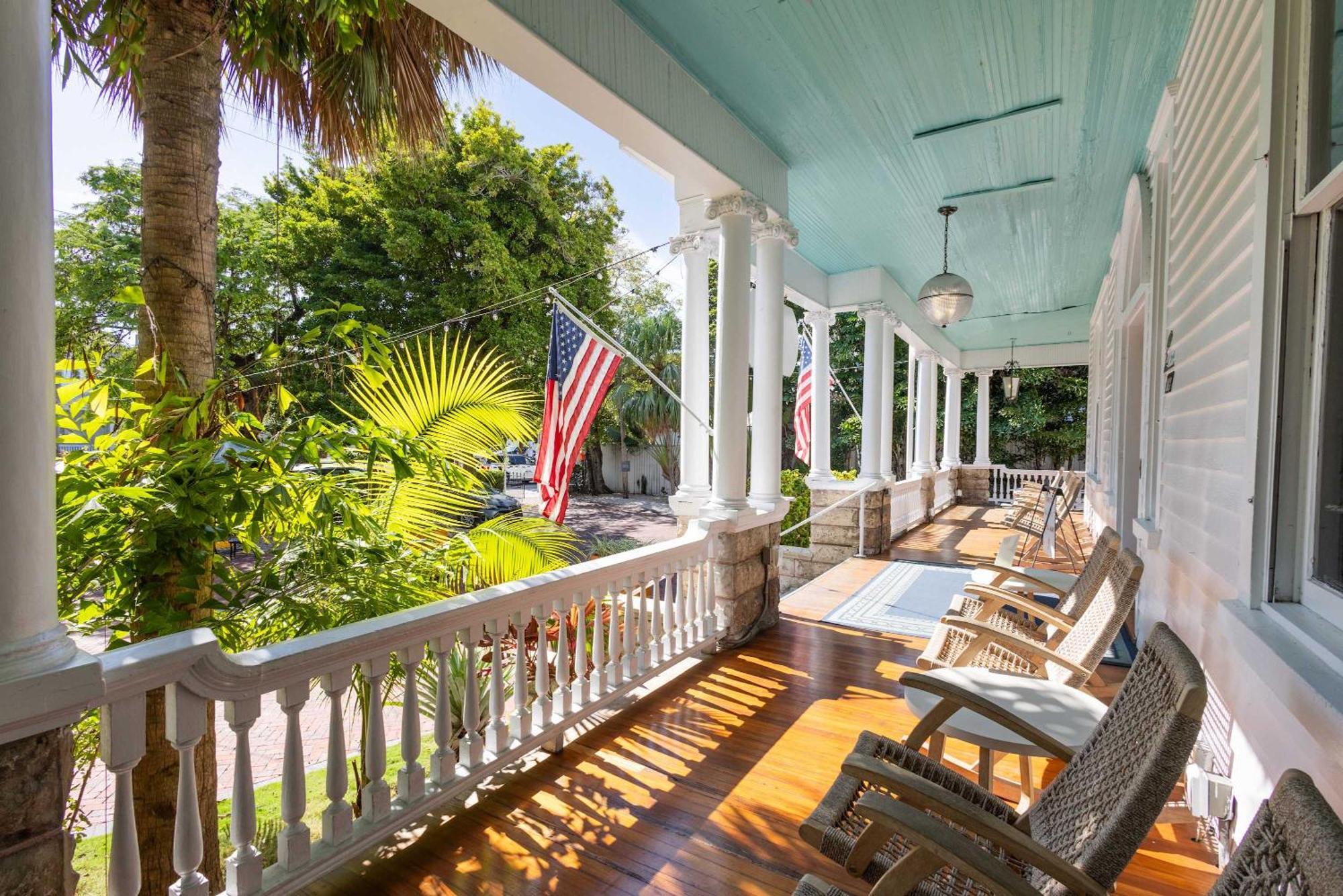 Deluxe Queen At The Curry Mansion - Parking & Heated Pool! Key West Zewnętrze zdjęcie
